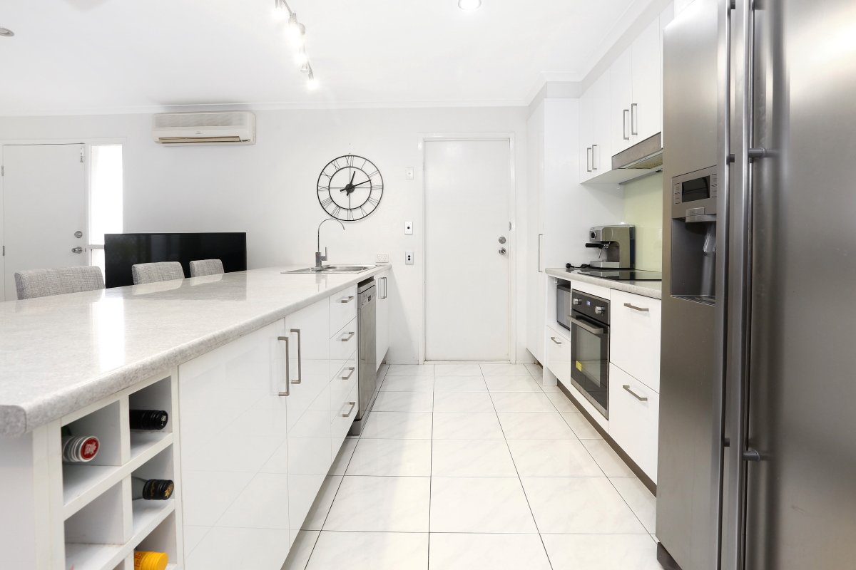 1/17 Galloway Drive ASHMORE 5