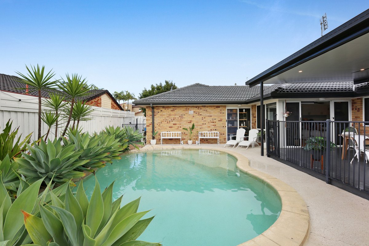 117 Honeyeater Drive Burleigh Waters 2