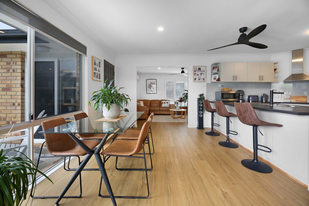 117 Honeyeater Drive Burleigh Waters 3