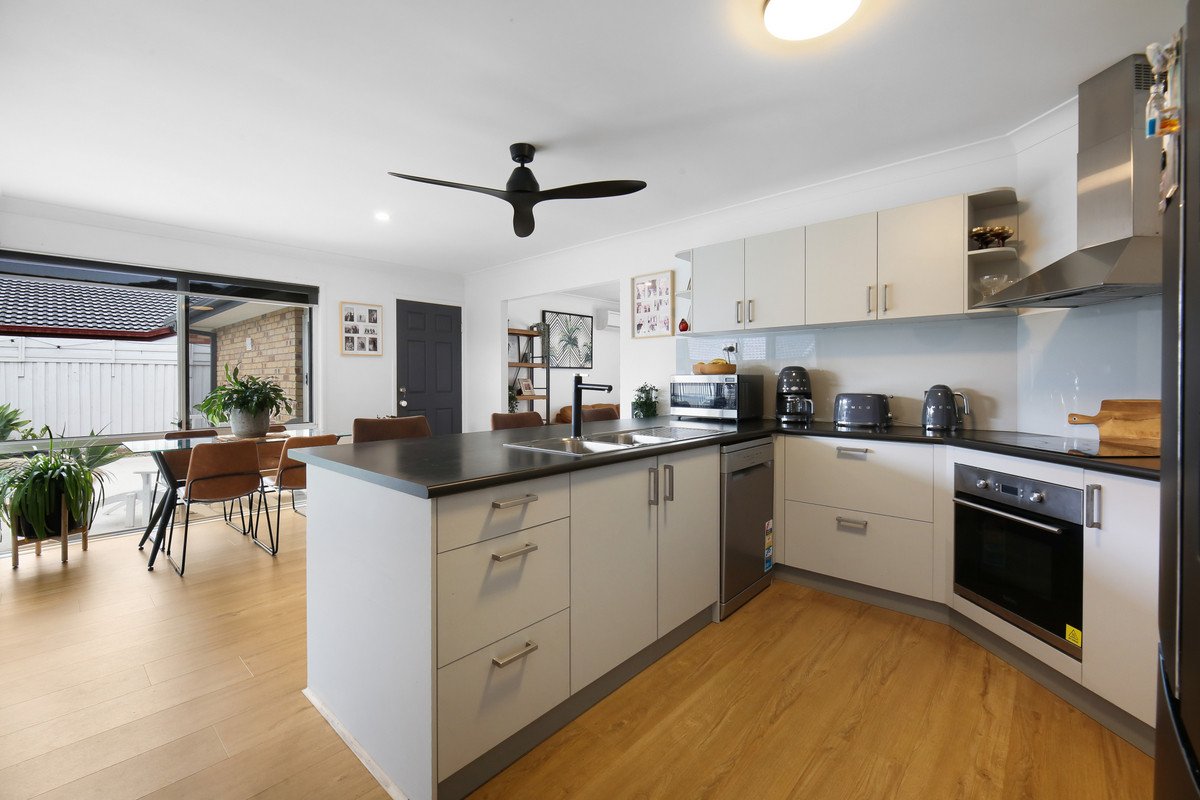 117 Honeyeater Drive Burleigh Waters 5