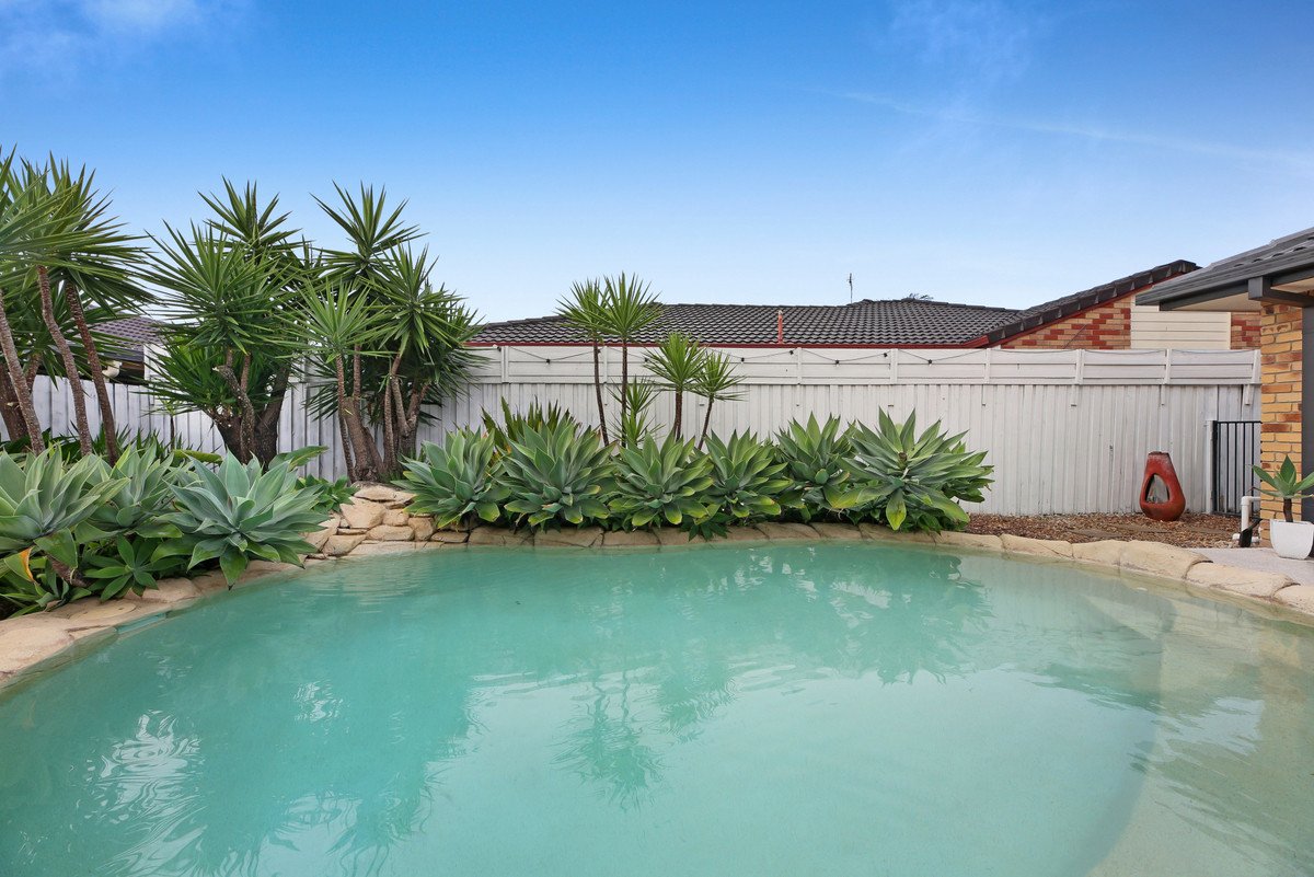 117 Honeyeater Drive Burleigh Waters 17