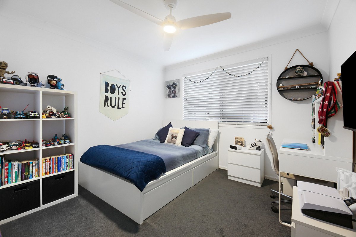 117 Honeyeater Drive Burleigh Waters 25