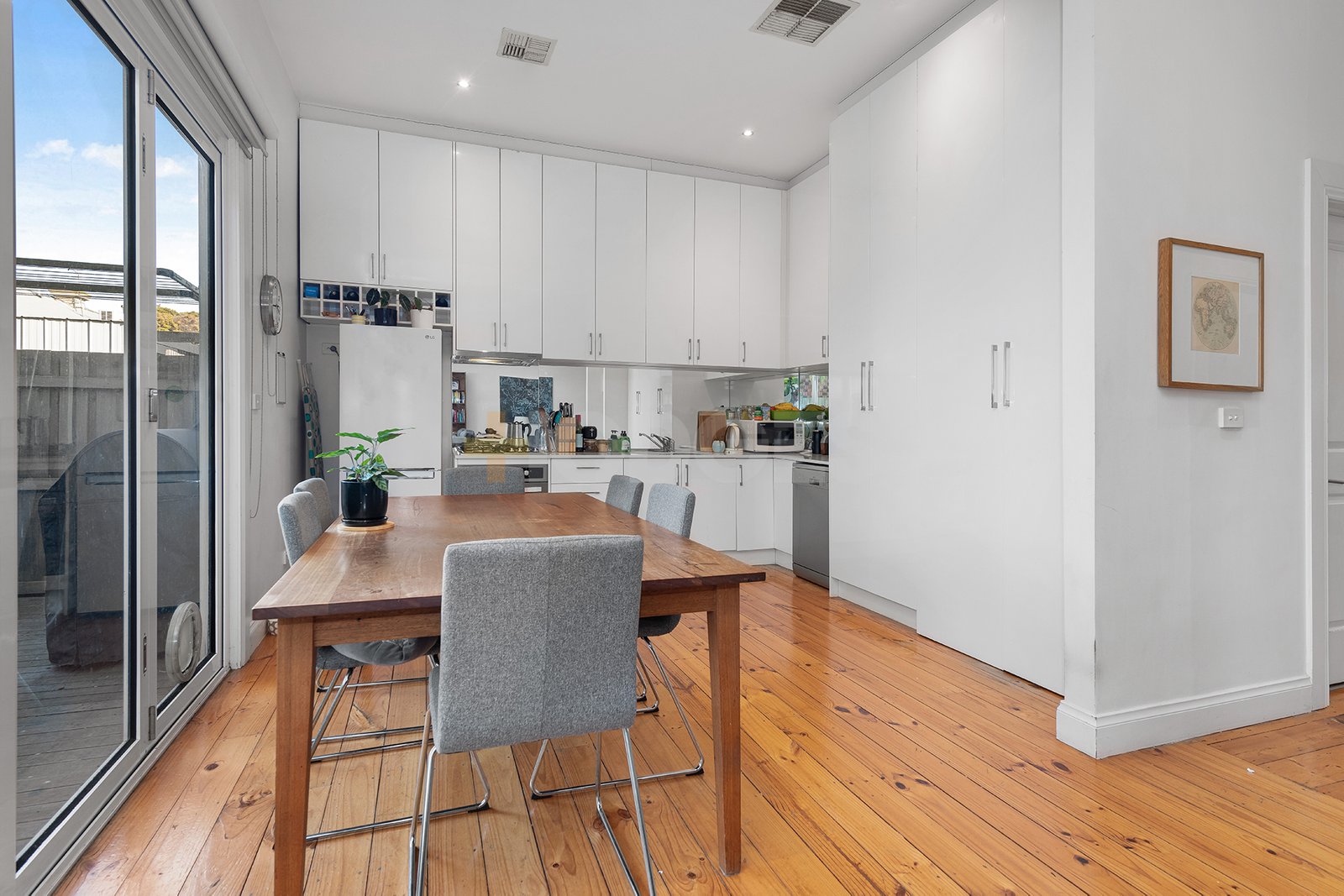 Gallery: 1/17 James Street
