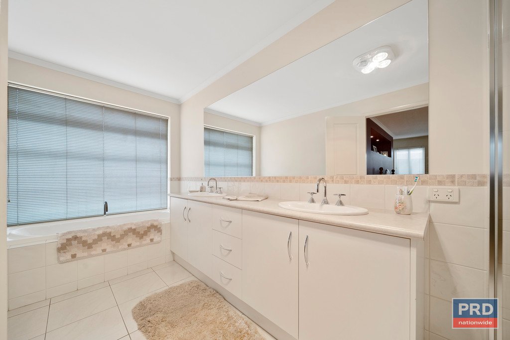 117 Queen Street KANGAROO FLAT 9
