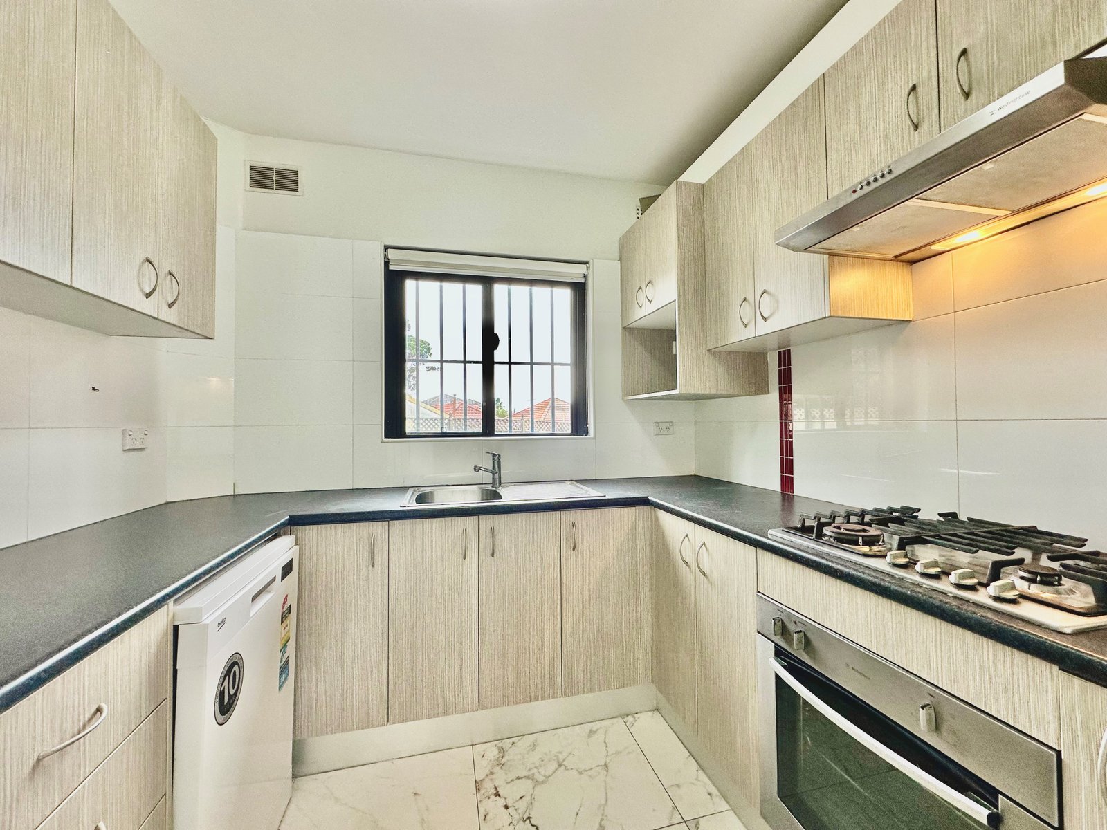 1/17 Templeman Crescent HILLSDALE 4