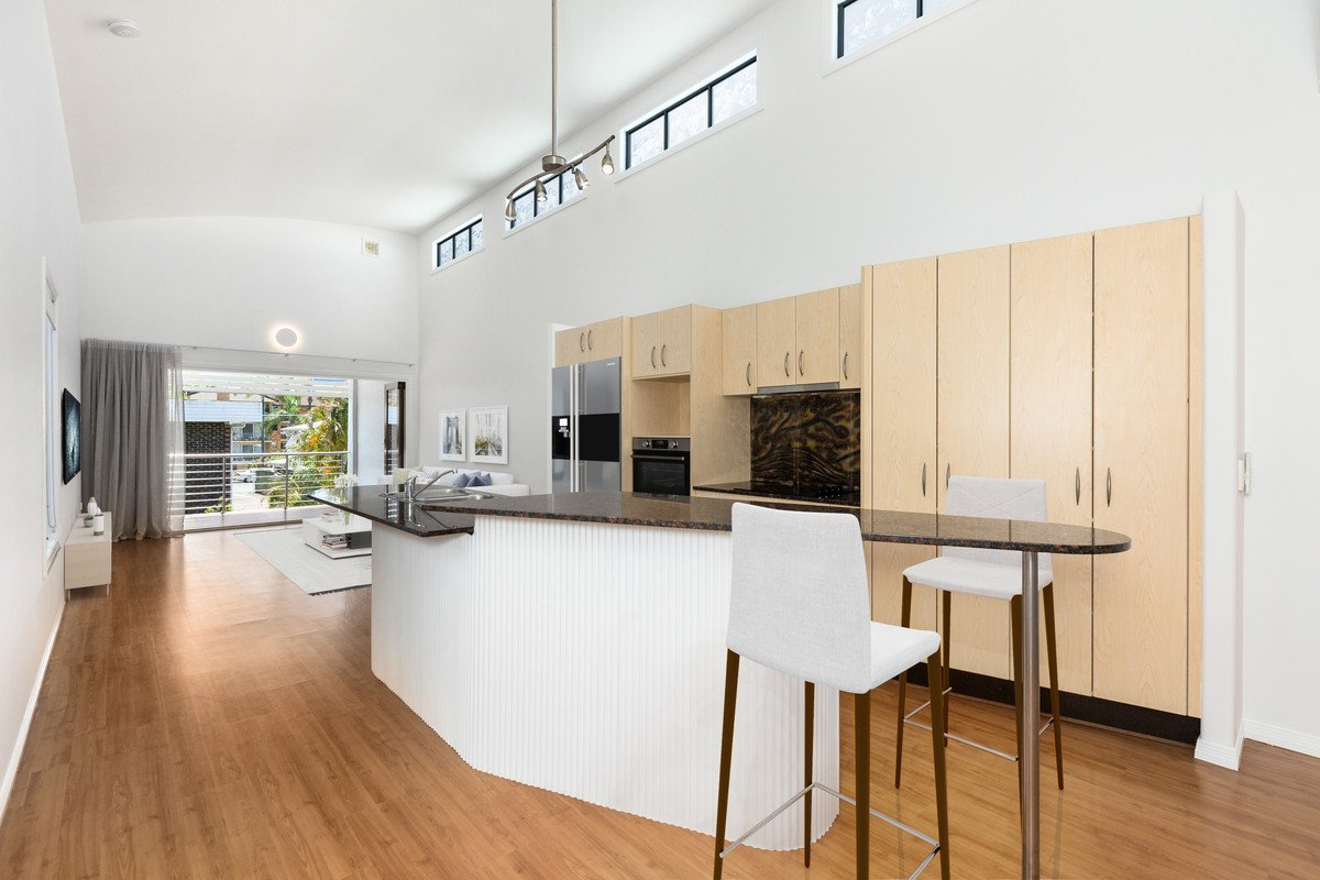 1/17 Twenty Seventh Avenue Palm Beach 4