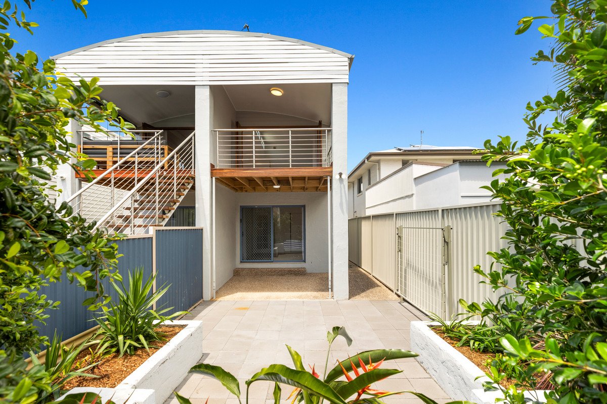 1/17 Twenty Seventh Avenue Palm Beach 9