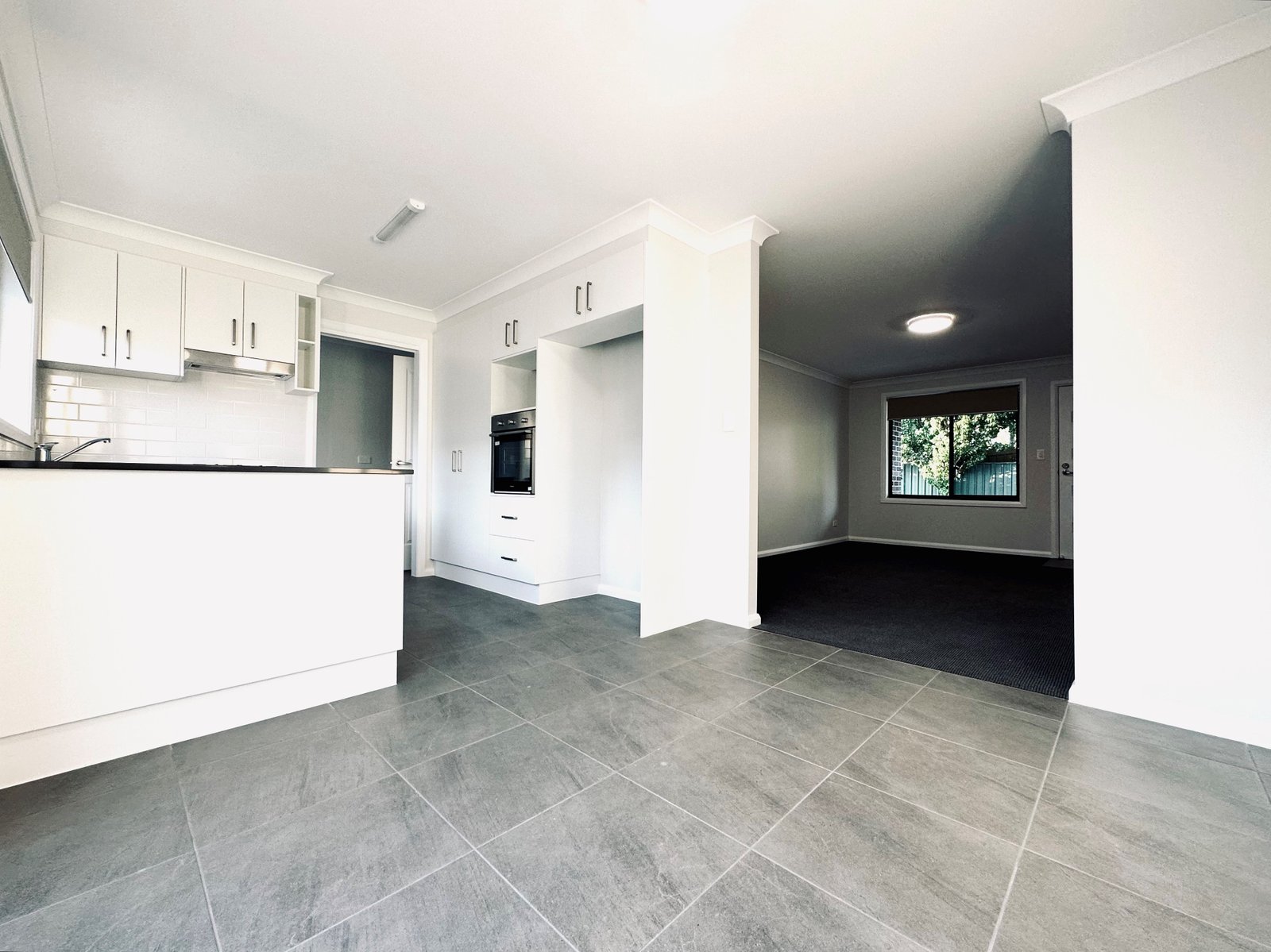 1/17 Warral Road TAMWORTH 3