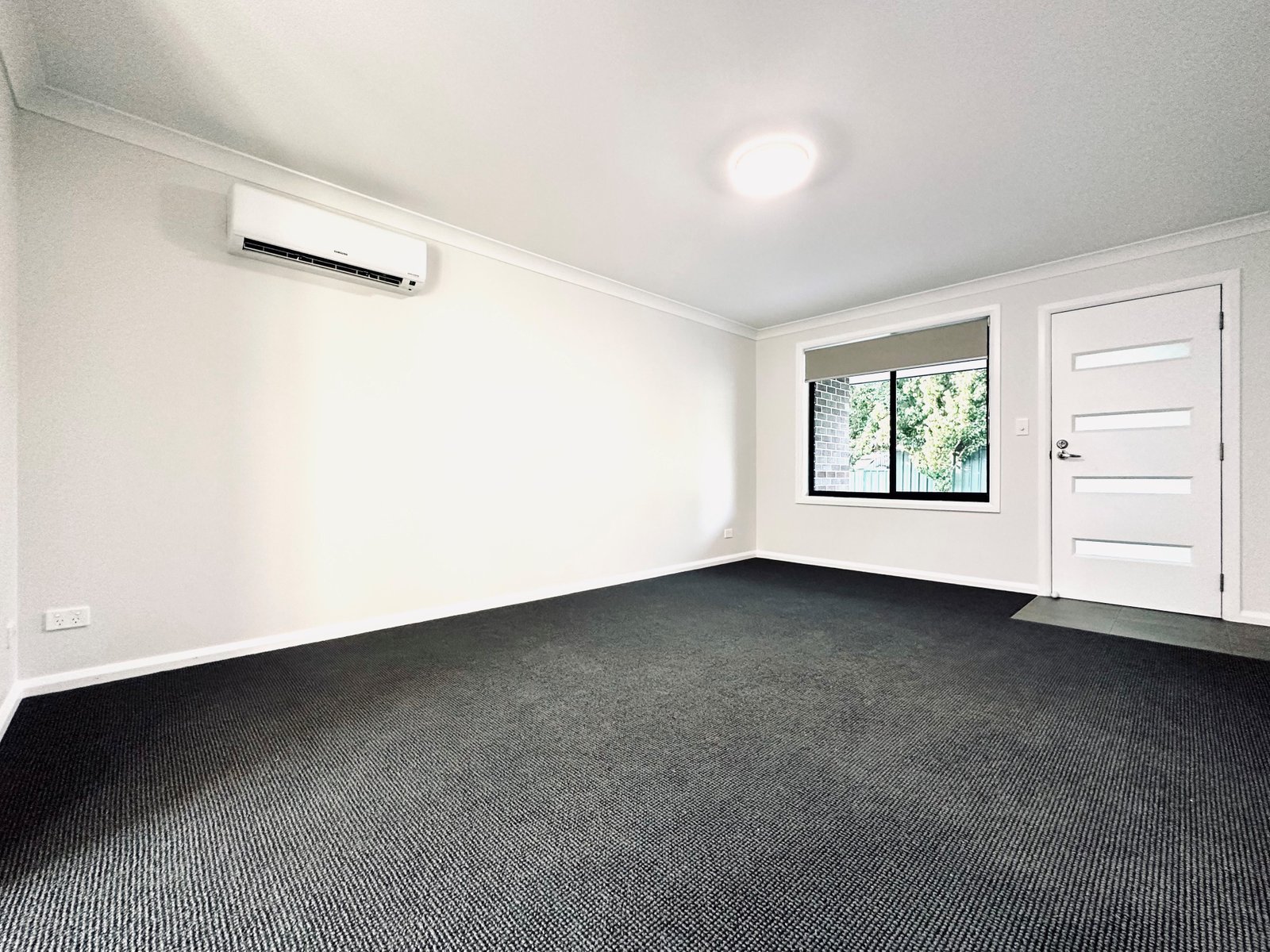 1/17 Warral Road TAMWORTH 6