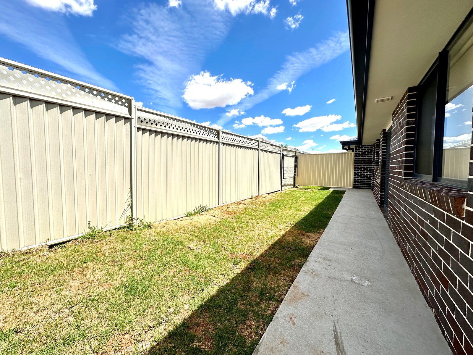 1/17 Warral Road TAMWORTH 9