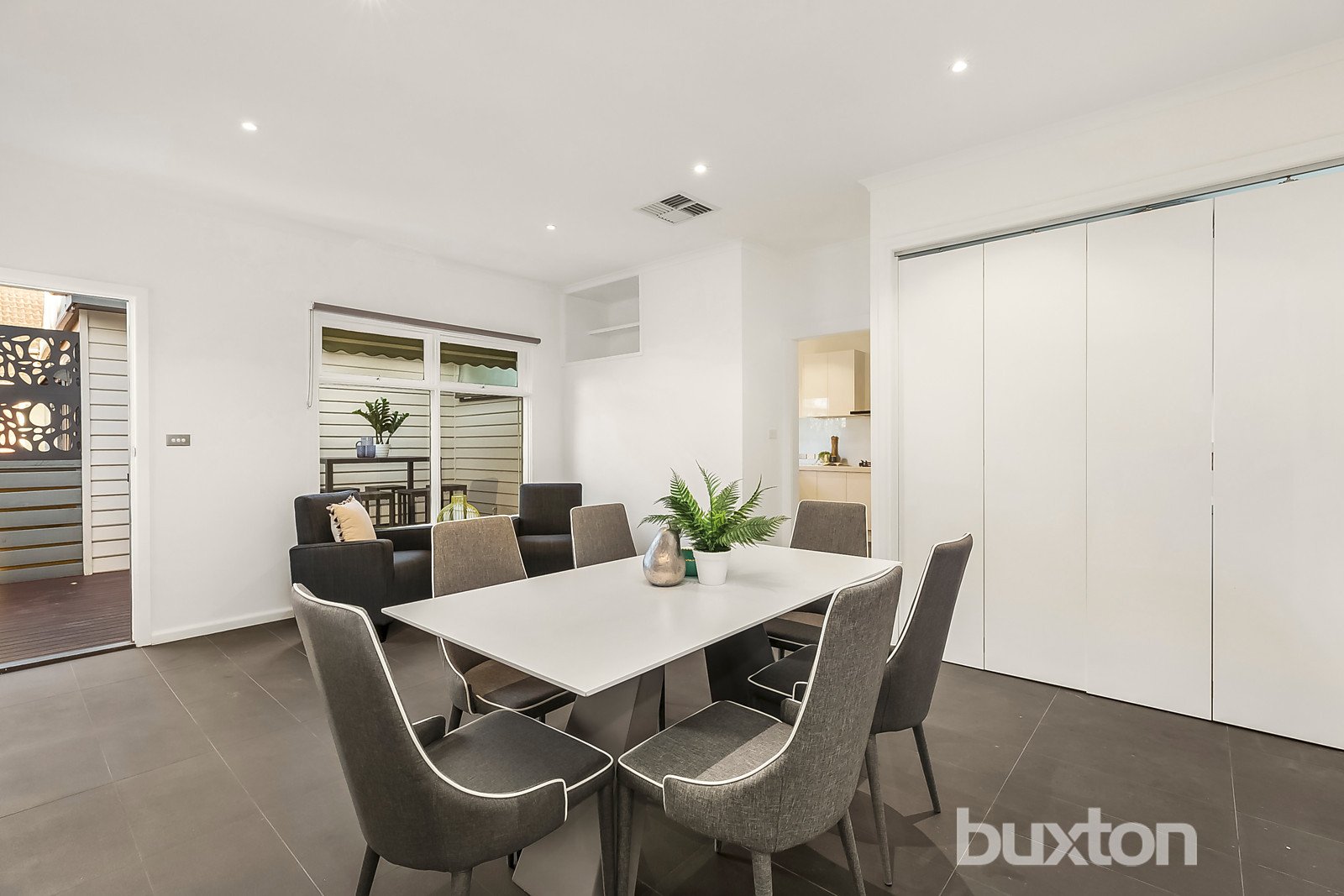 Gallery: 1/17 Webb Street