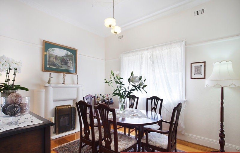 Real Estate and Property in 117 Wheatley Road, Mckinnon, VIC