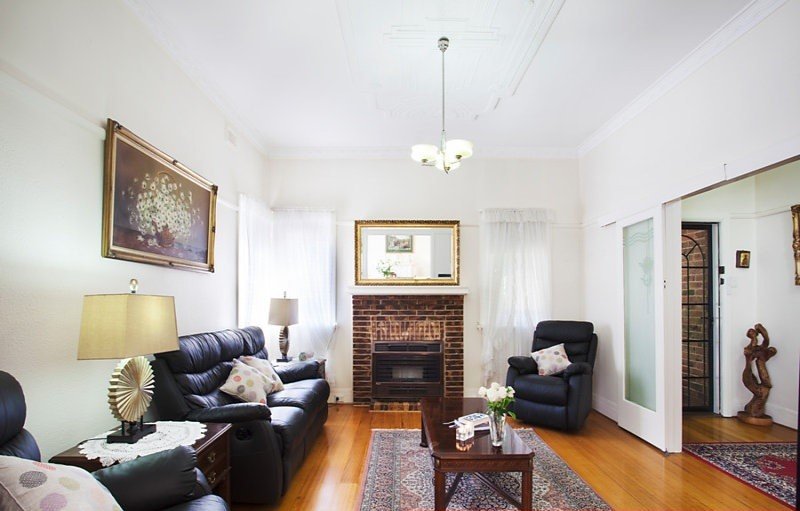 Real Estate and Property in 117 Wheatley Road, Mckinnon, VIC