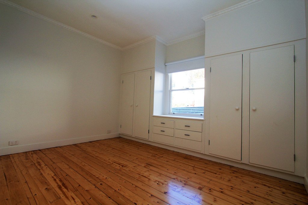 117 Yarrowee Street SEBASTOPOL 9