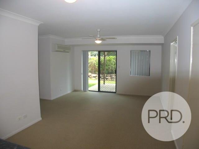 1/17 York Street NUNDAH 2
