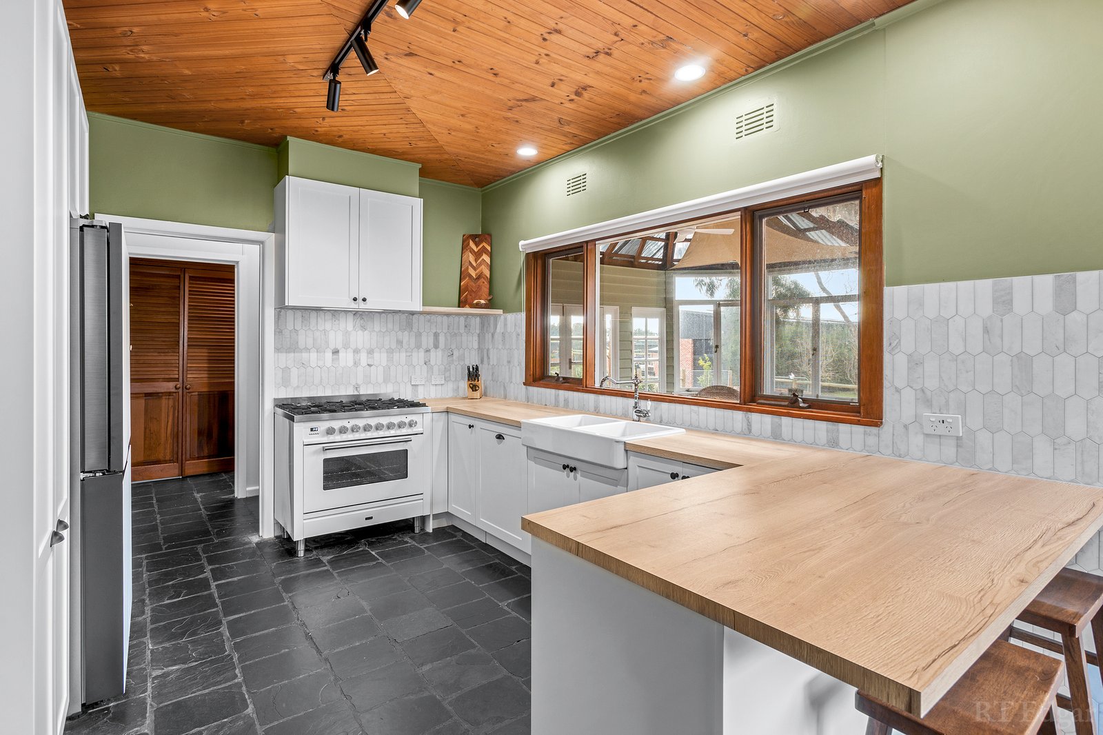 Real Estate and Property in 1171-1175 Bellarine Highway, Wallington, VIC