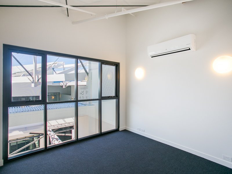 117/36 Queen Victoria Street FREMANTLE 10