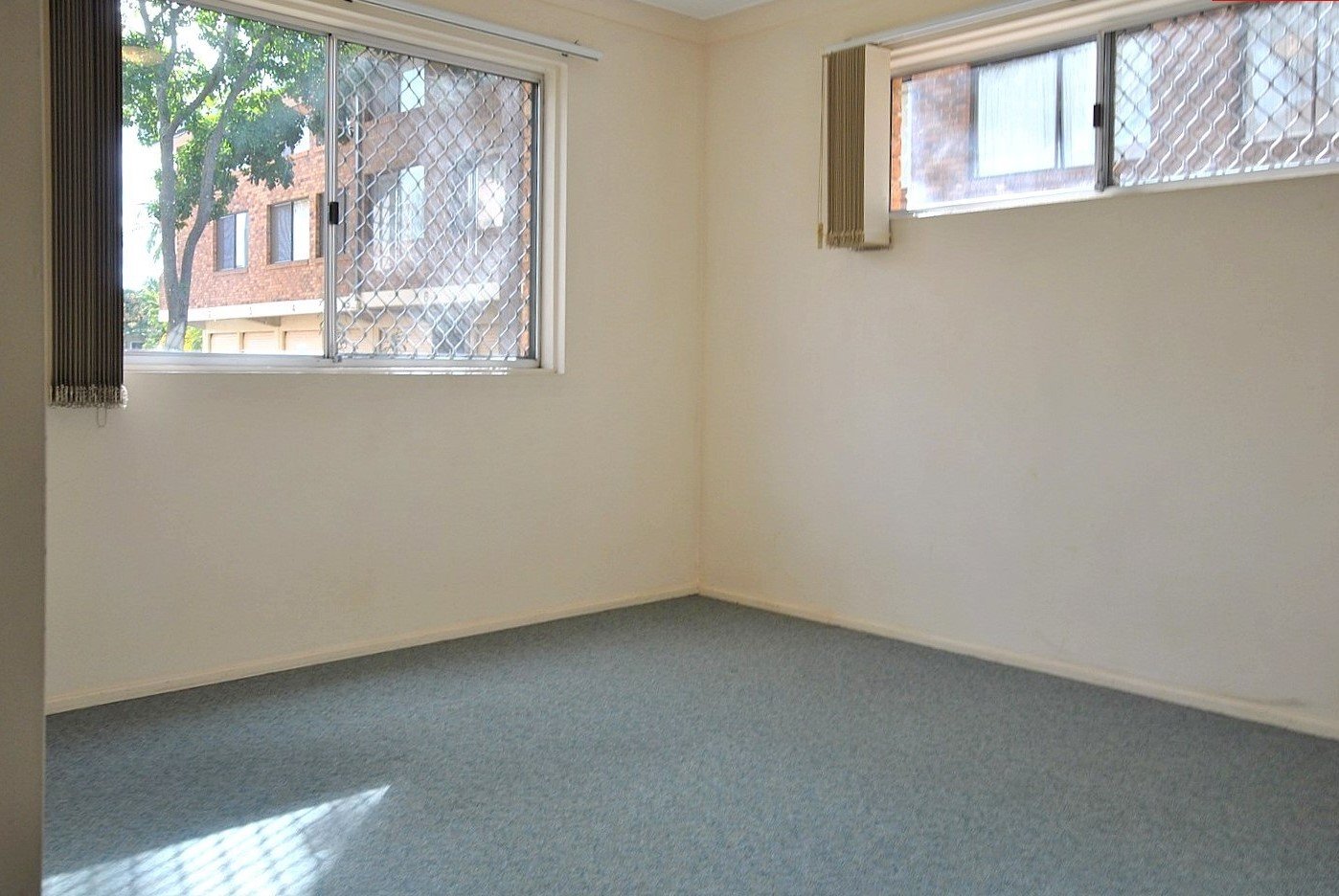 1/175 Muir Street LABRADOR 3