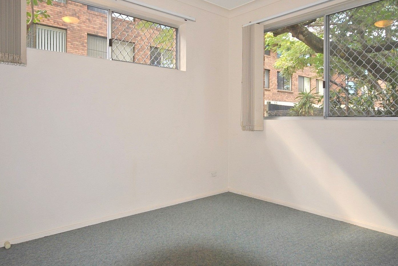 1/175 Muir Street LABRADOR 4