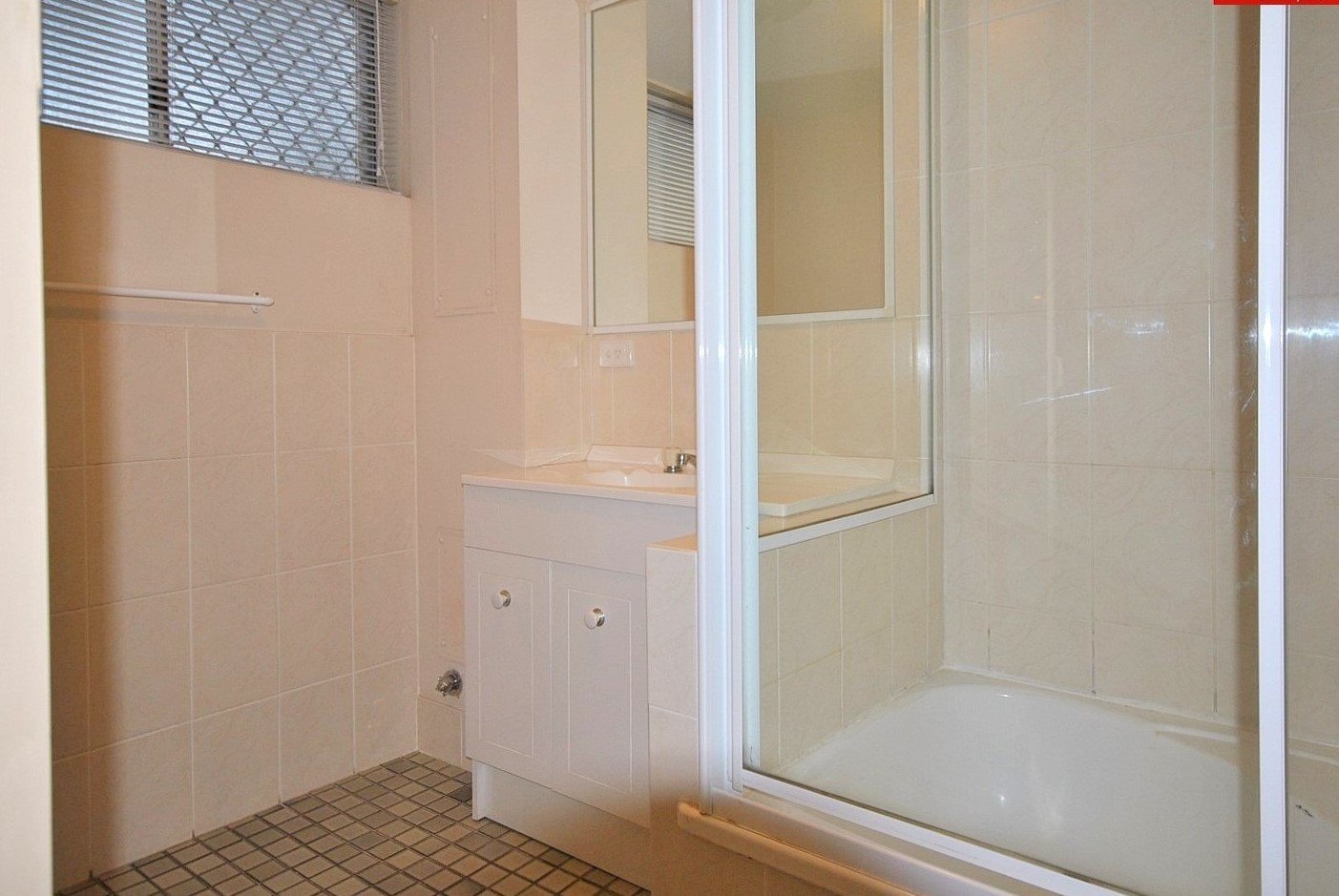 1/175 Muir Street LABRADOR 5