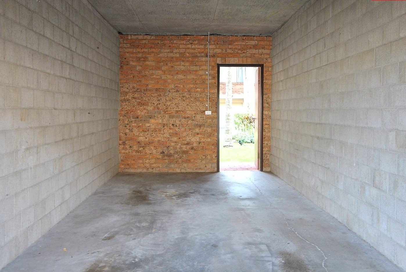 1/175 Muir Street LABRADOR 6