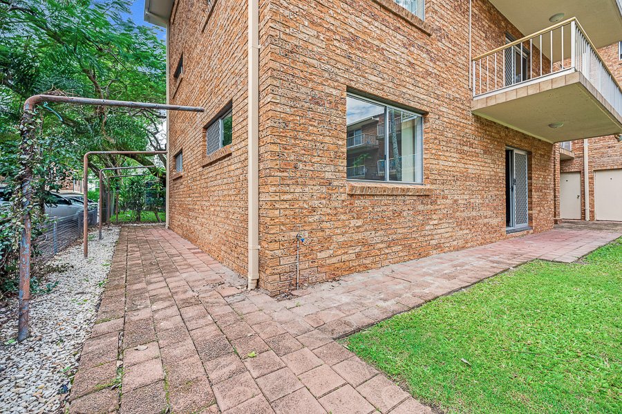 1/175 Muir Street LABRADOR 9