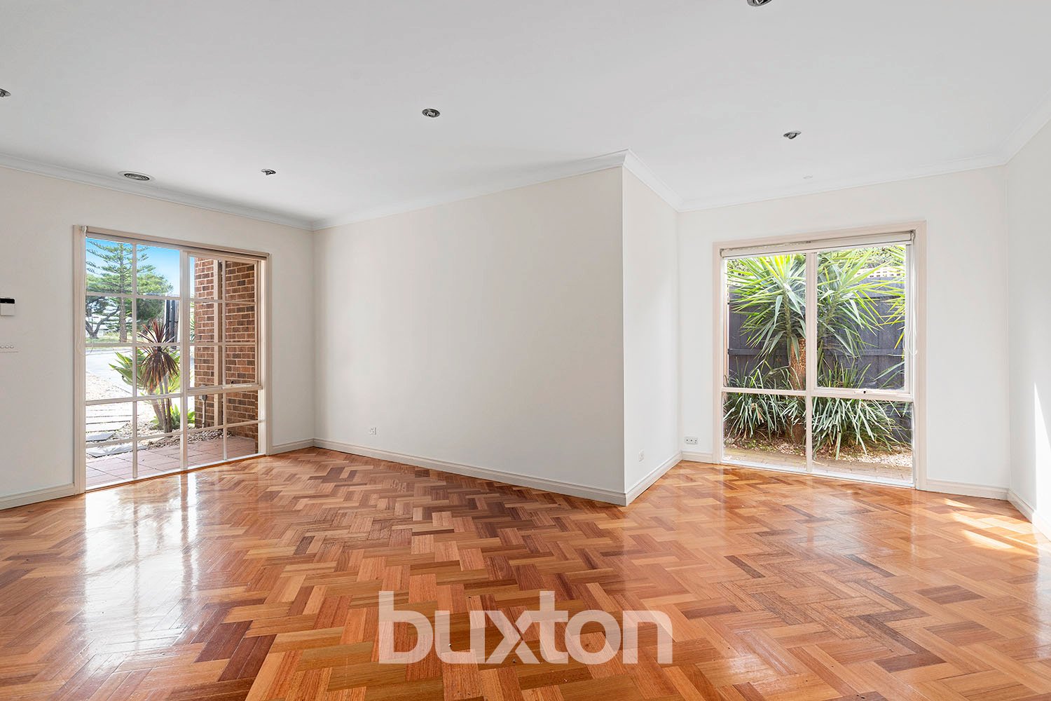 Gallery: 1175 Nepean Highway