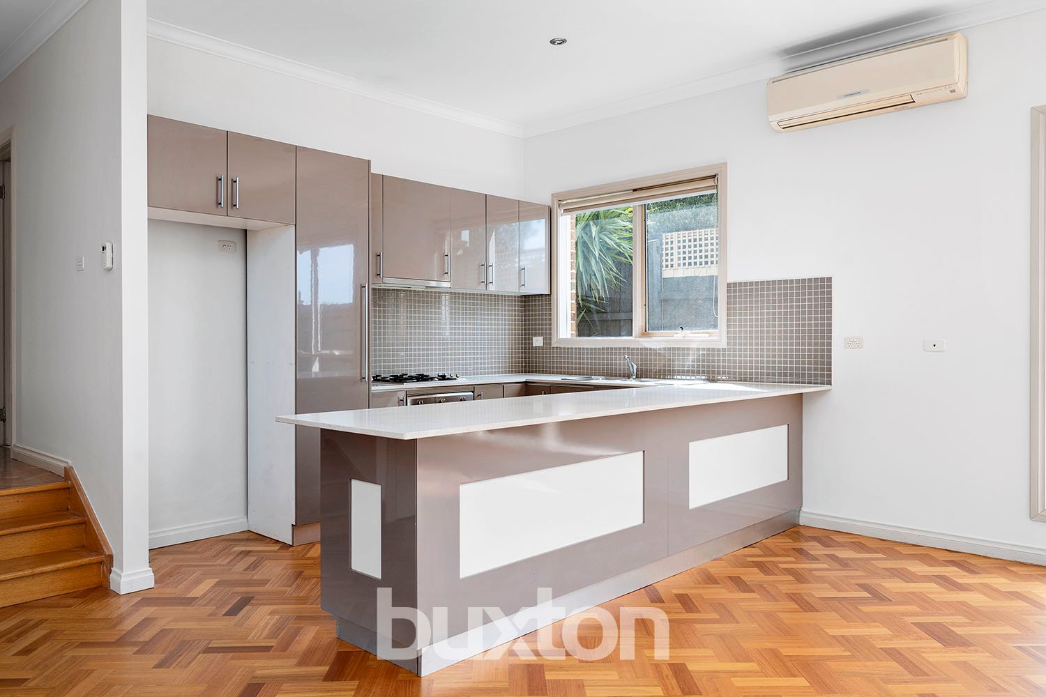 Gallery: 1175 Nepean Highway