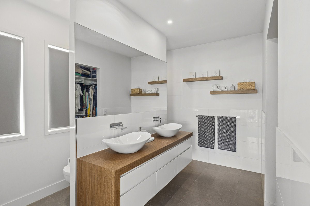 1/177 Cypress Terrace Palm Beach 13