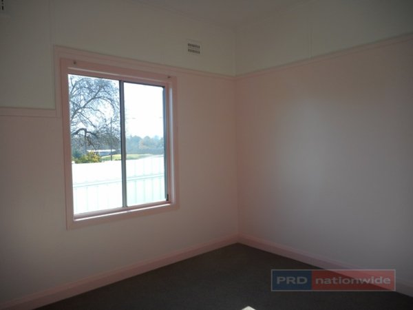1/177 Fitzroy Street TUMUT 13