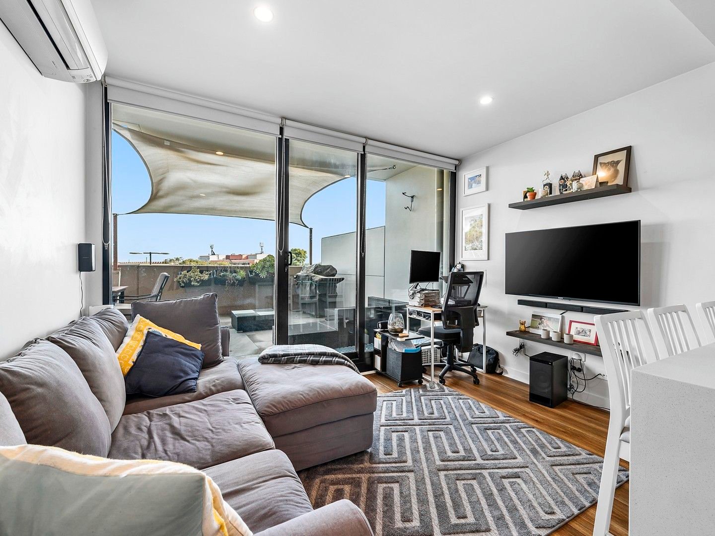 Gallery: 117/70 Batesford Road