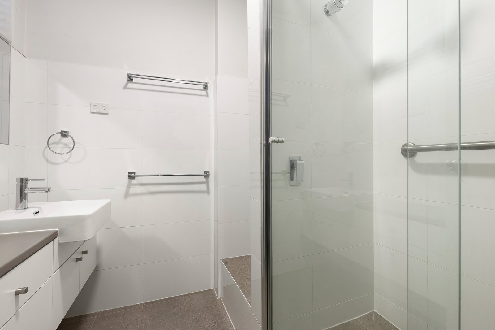 Gallery: 1/178-180 Barkly Street