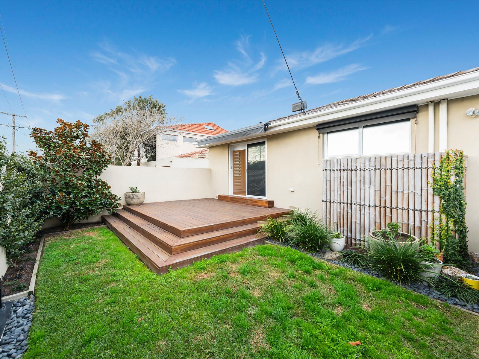 Gallery: 1/179 Beach Road
