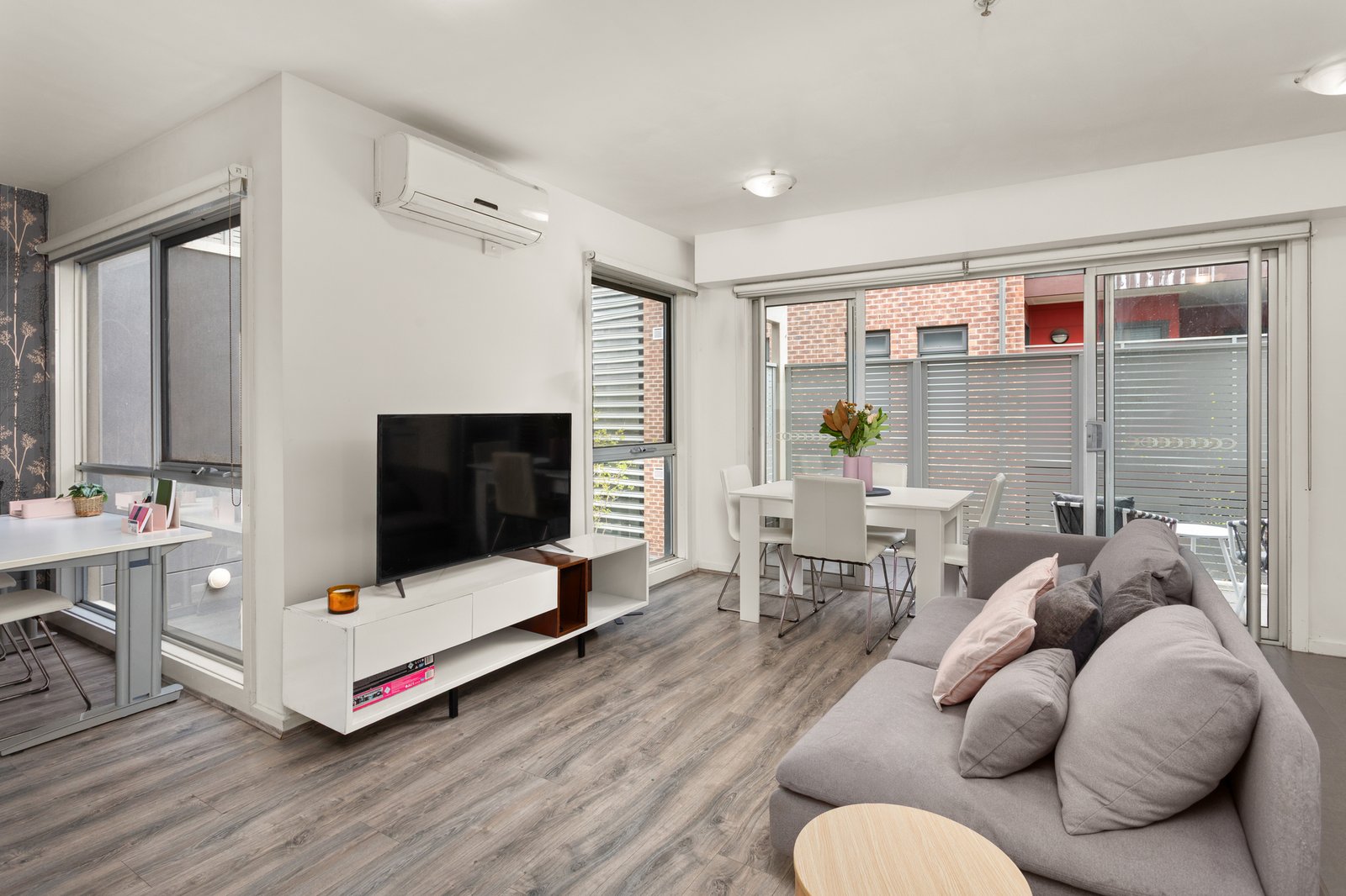 Gallery: 11/790-792 Warrigal Road