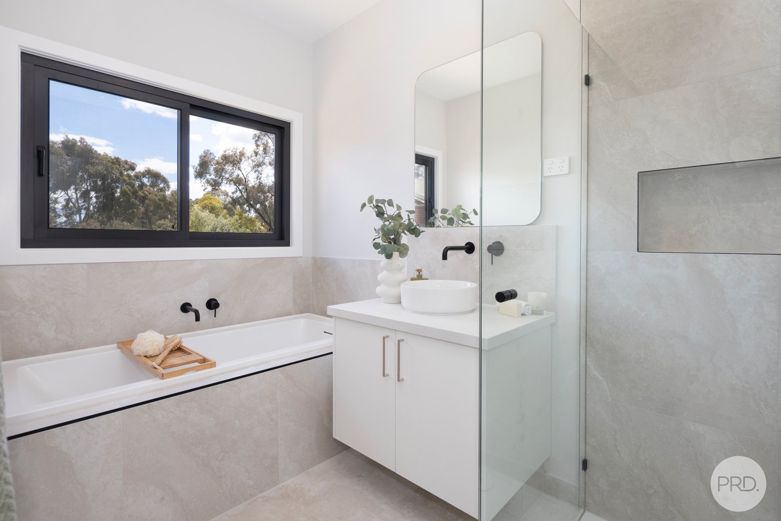 117a Strickland Parade BROWN HILL 14