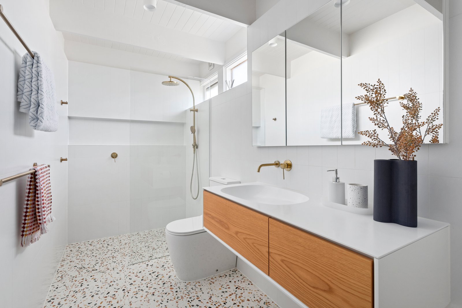 Real Estate and Property in 1/18-20 Narong Road, Caulfield North, VIC