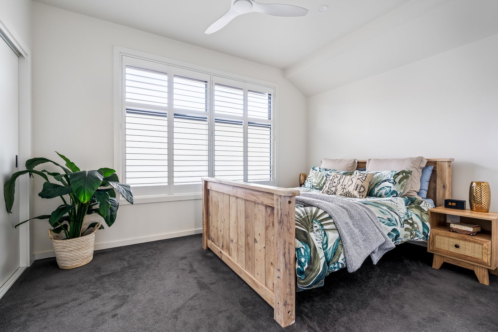 Real Estate and Property in 1/18 Belgrove Street, Preston, VIC