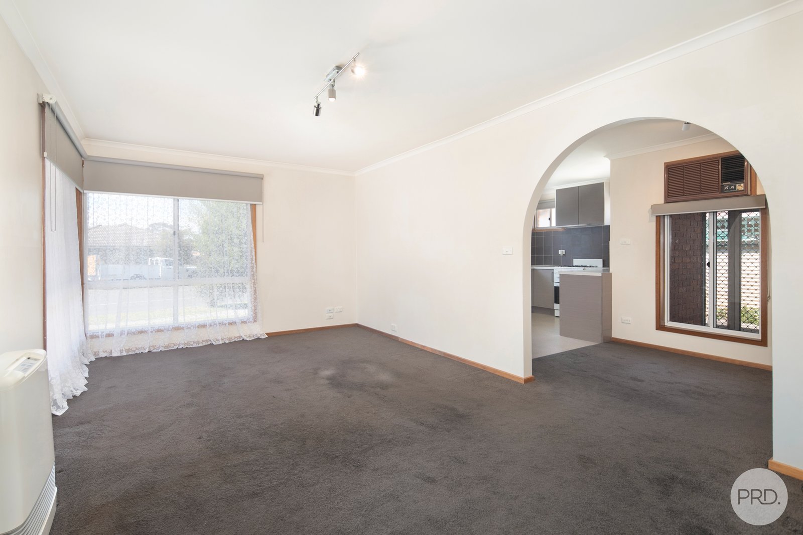1/18 Beverin Street SEBASTOPOL 5