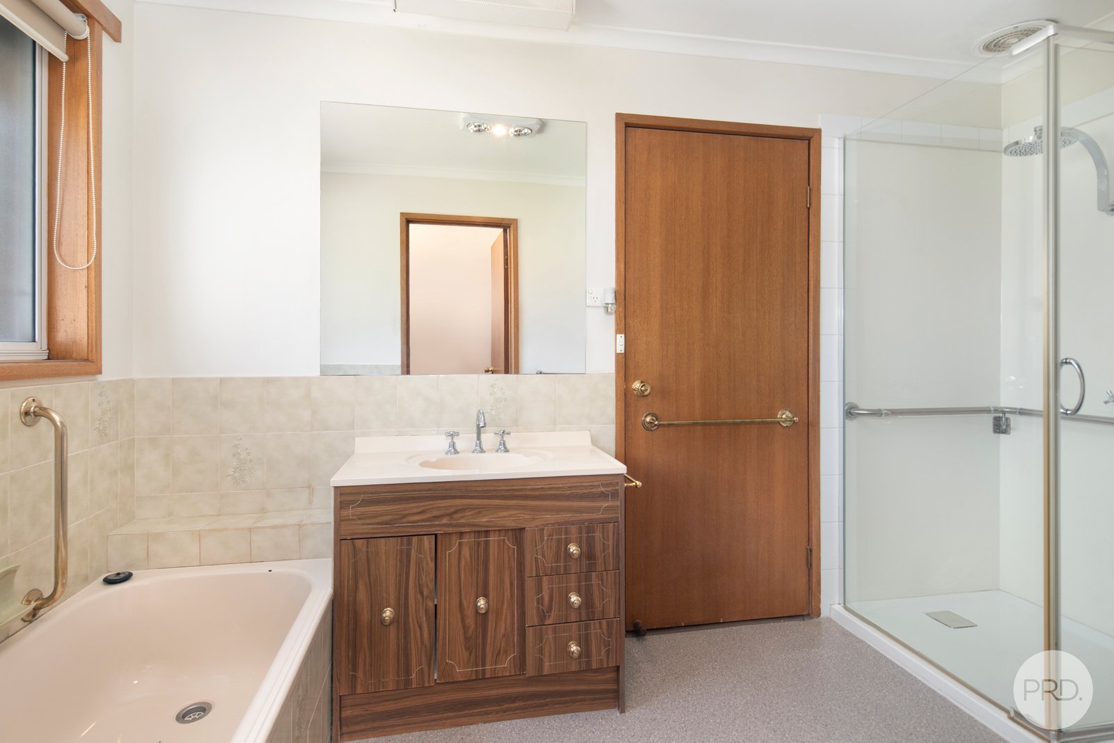 1/18 Beverin Street SEBASTOPOL 8