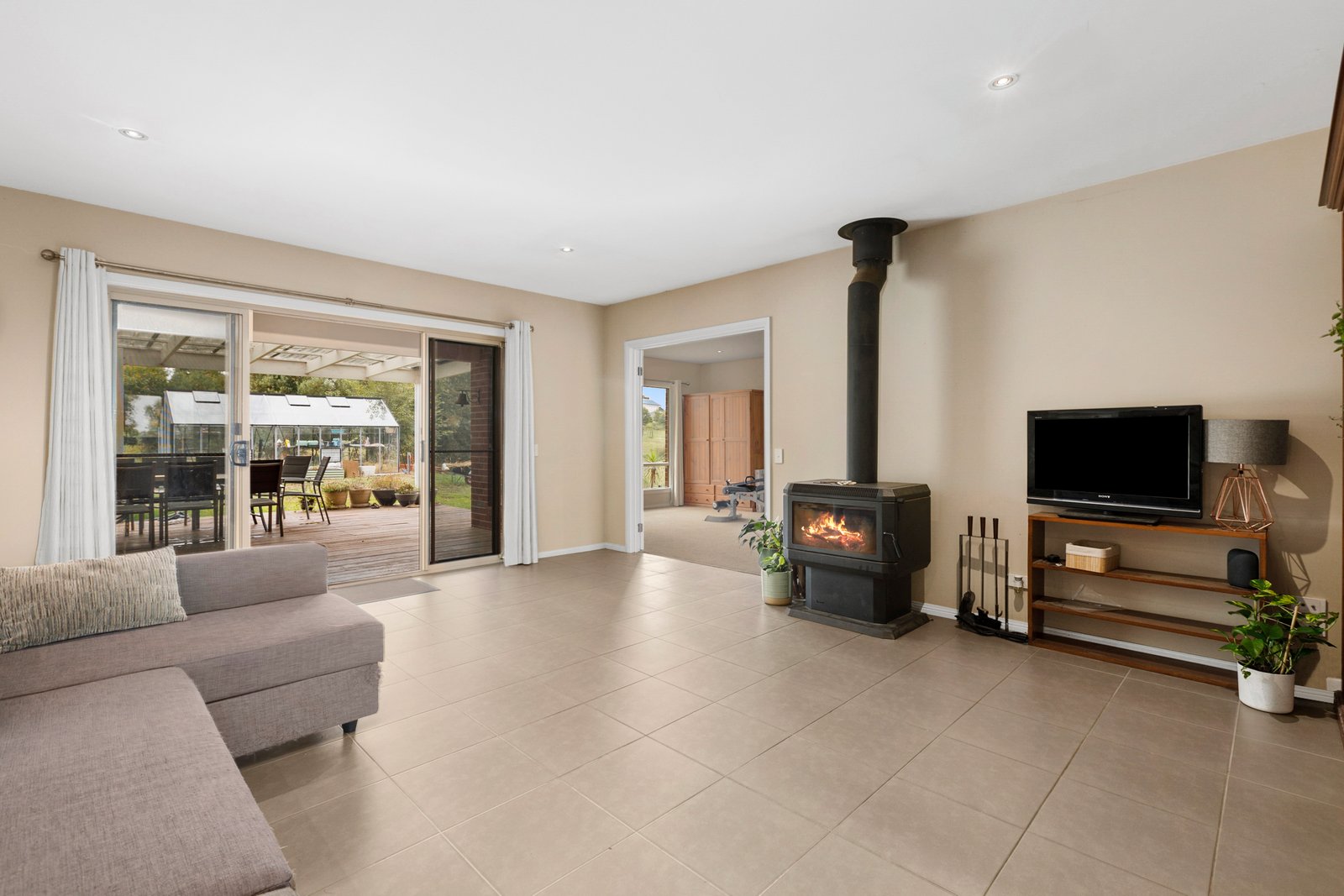 Gallery: 118 Bruce Street