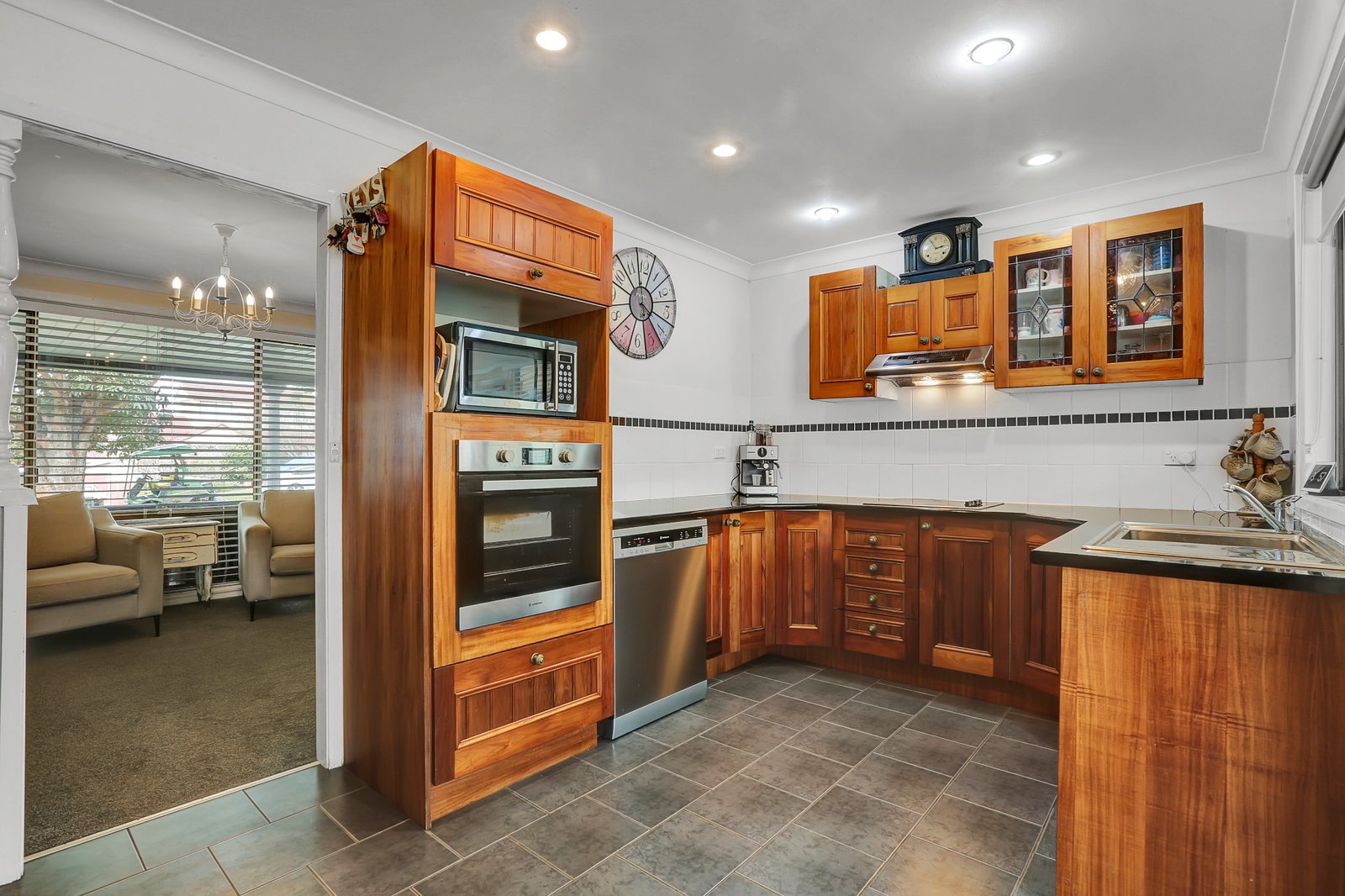 118 Burke Road DAPTO 4