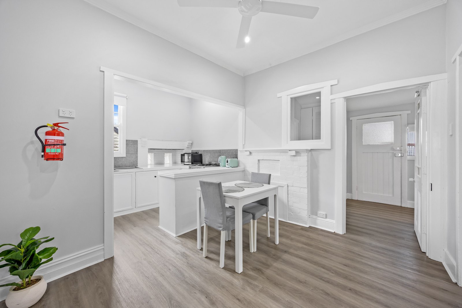 Gallery: 1/18 Canterbury Street