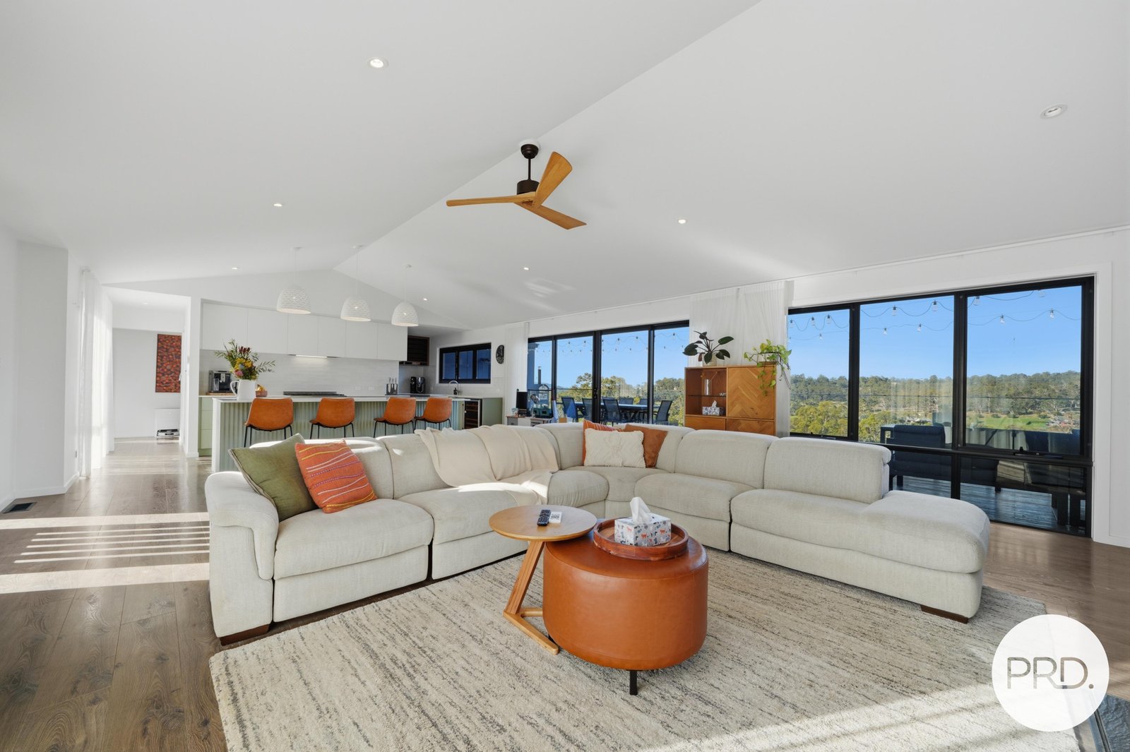 118 Cathedral Road MARGATE 4