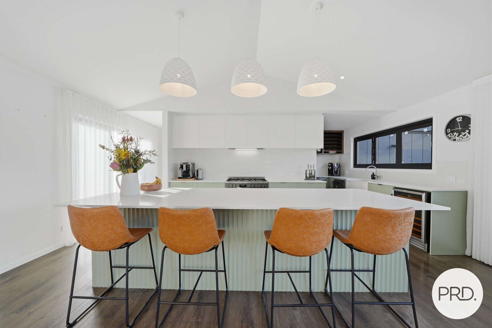 118 Cathedral Road MARGATE 5