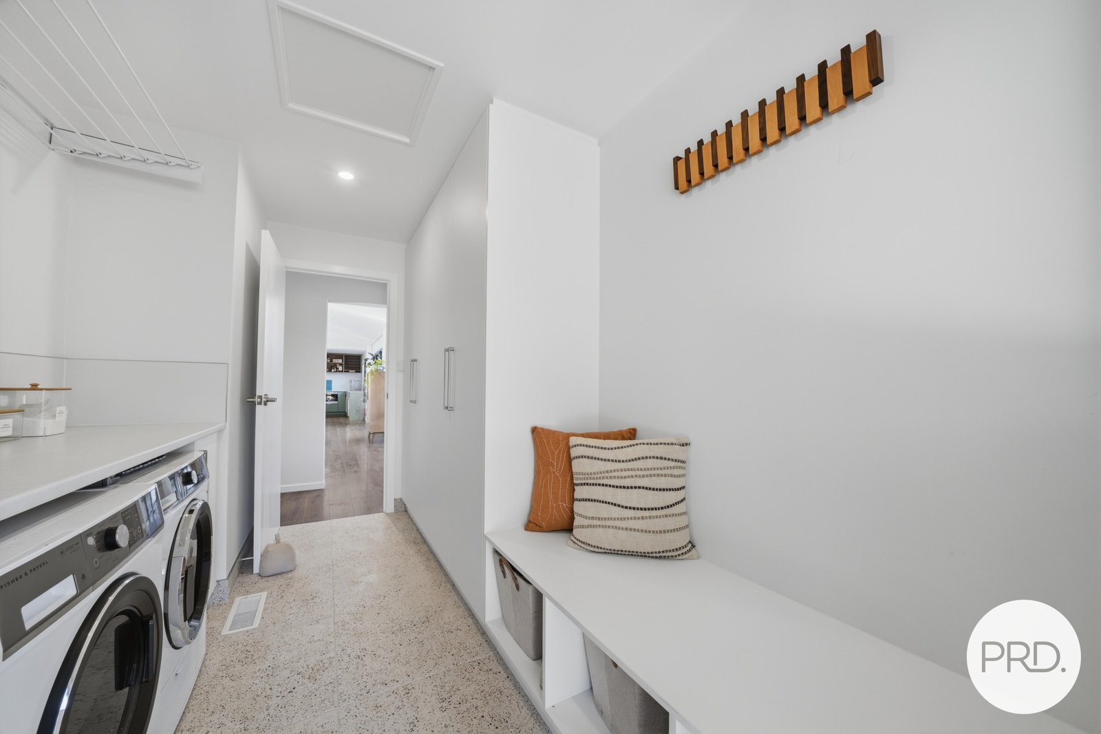 118 Cathedral Road MARGATE 15