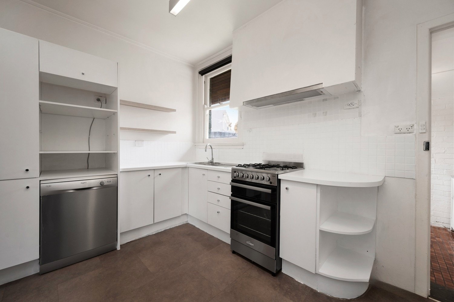 Gallery: 118 Dunstan Parade