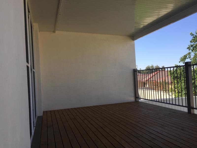 1/18 Fishermans Place TAMWORTH 9