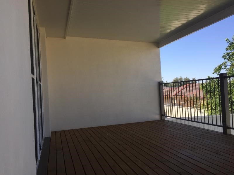 1/18 Fishermans Place TAMWORTH 8