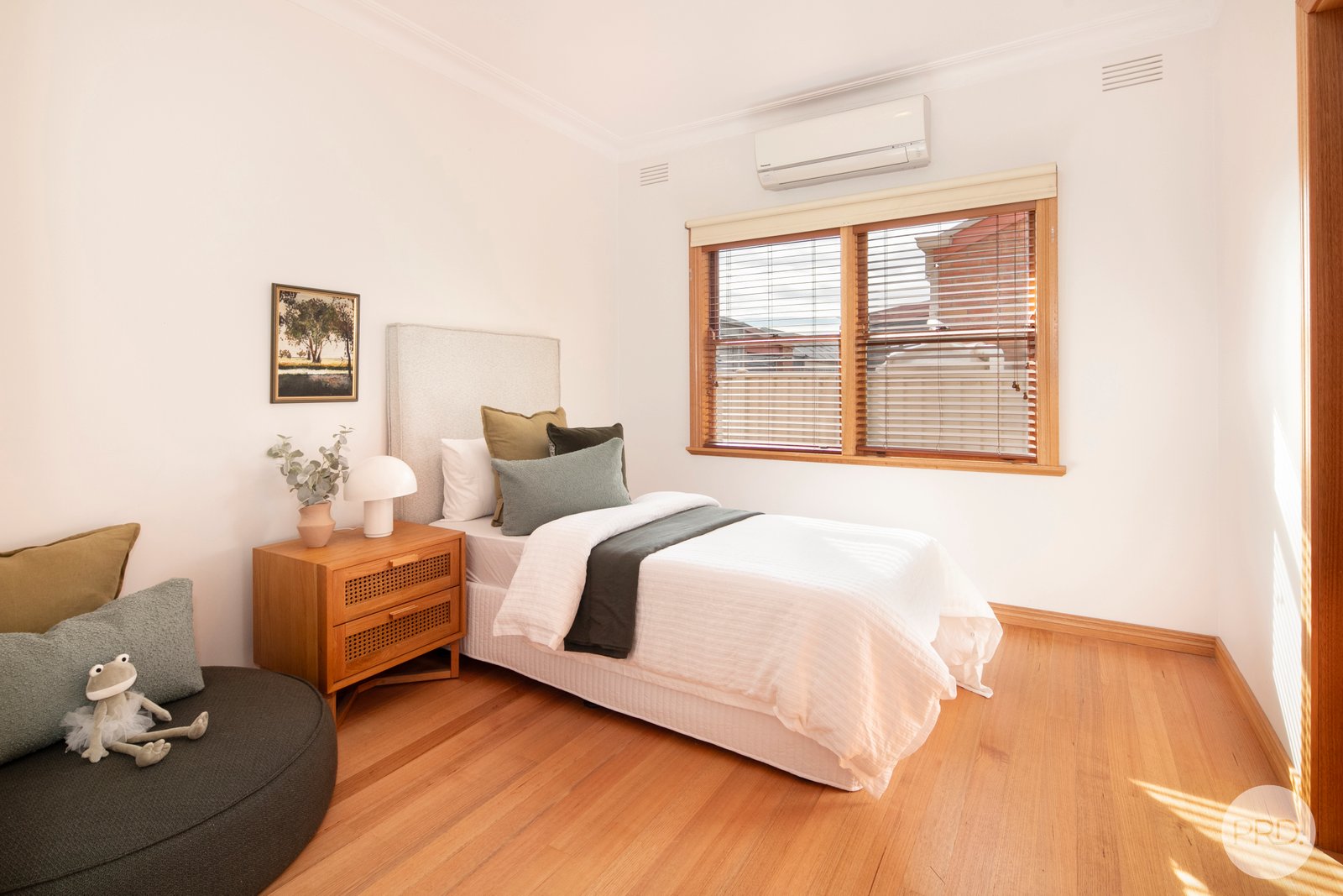 118 Foster Street REDAN 8