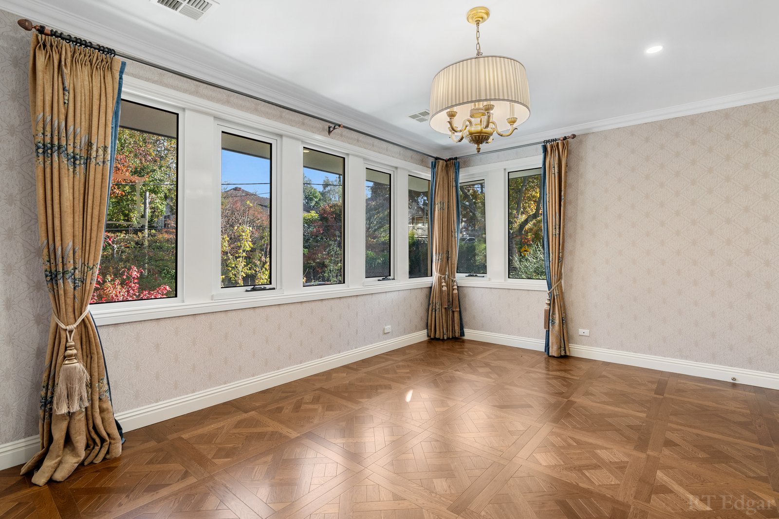 Real Estate and Property in 1/18 Grandview Road, Box Hill South, VIC